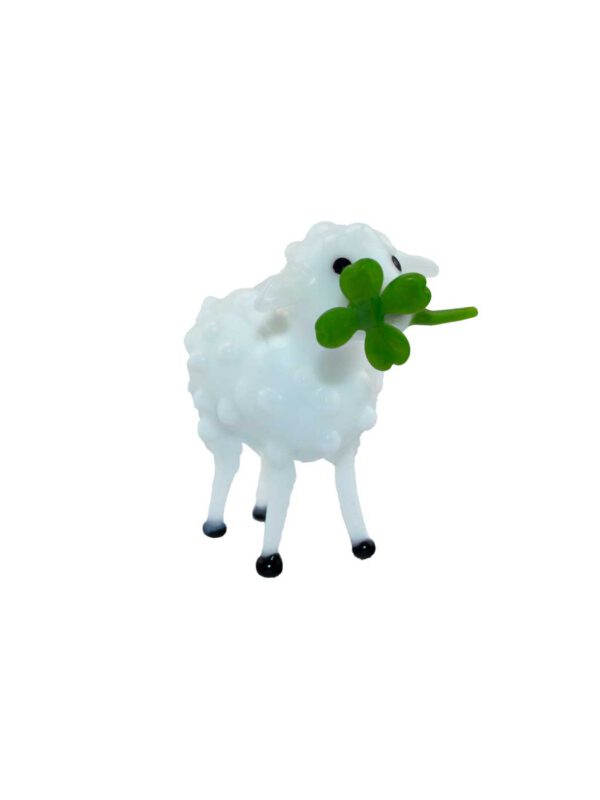 Glasfigur Schaf mit Kleeblatt