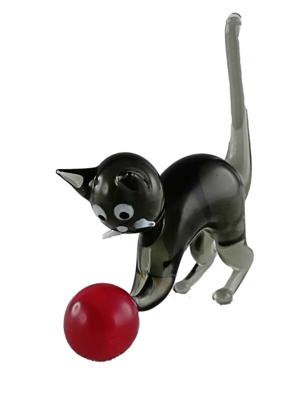 Glasfigur Katze mit Ball