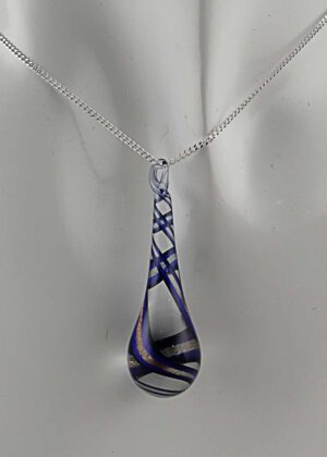 Kette mit Anhänger blau gold