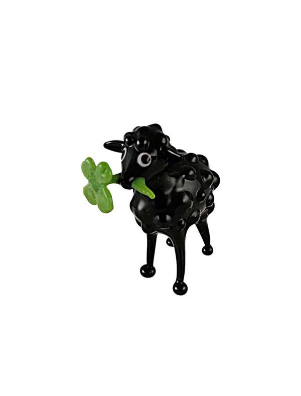 Glasfigur Schaf mit Kleeblatt schwarz