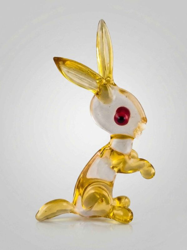 Hase sitzend