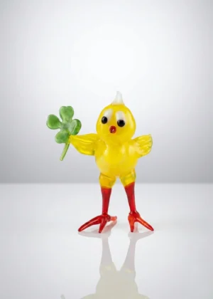 Küken mit Kleeblatt